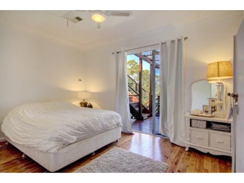 2 Cochrane Street, West Wollongong NSW 2500