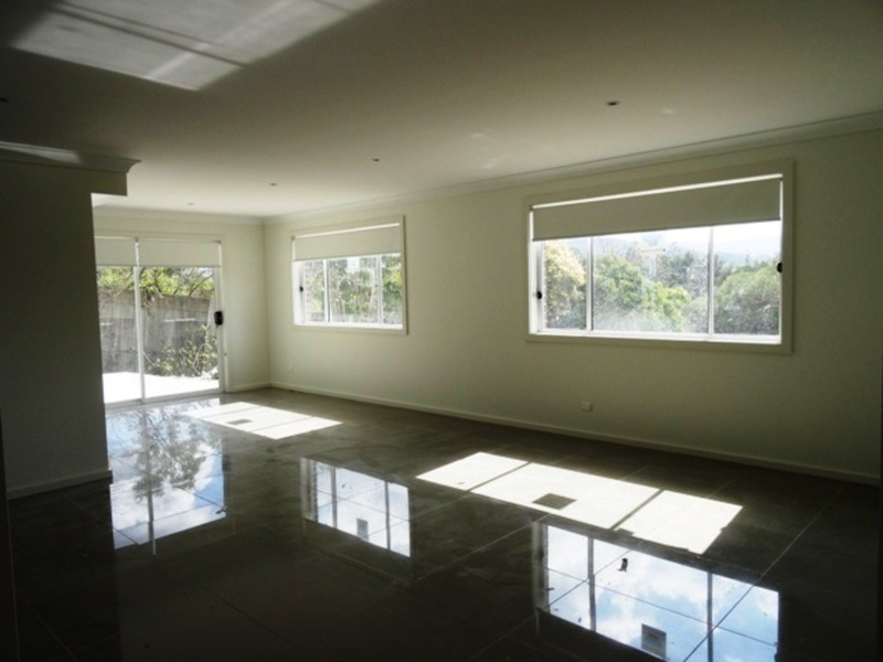 9 Phillips Avenue, West Wollongong NSW 2500