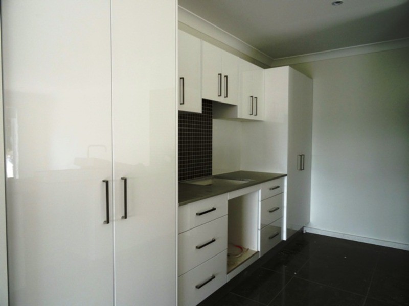 9 Phillips Avenue, West Wollongong NSW 2500