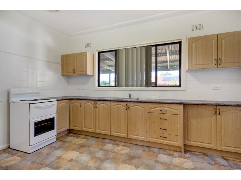13b Tamblin Crescent, Fairy Meadow NSW 2519