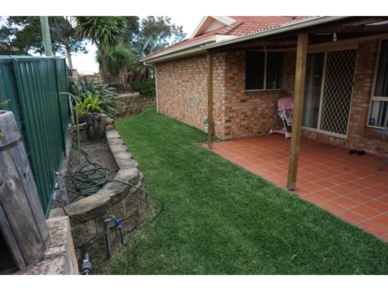 20 Lake Heights Road, Lake Heights NSW 2502