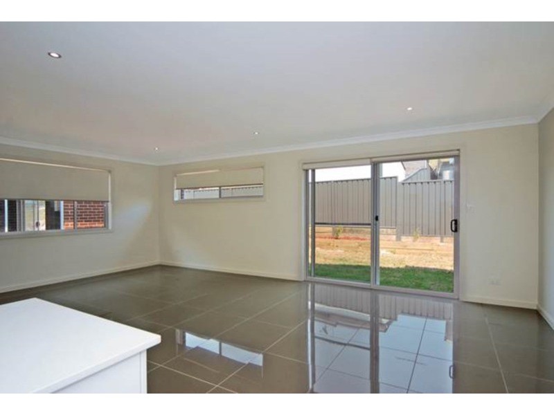 11 Cascade Circuit, Albion Park NSW 2527