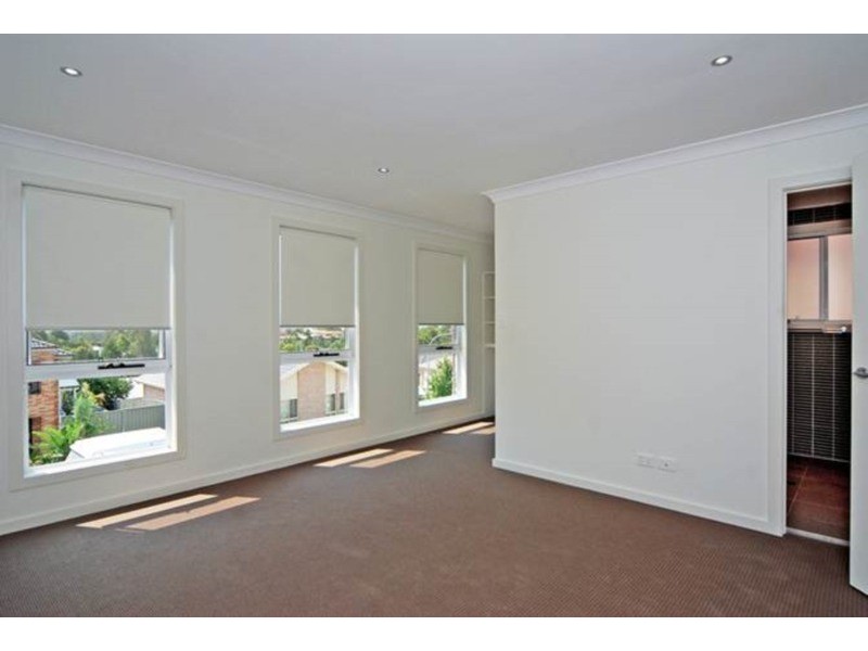 11 Cascade Circuit, Albion Park NSW 2527