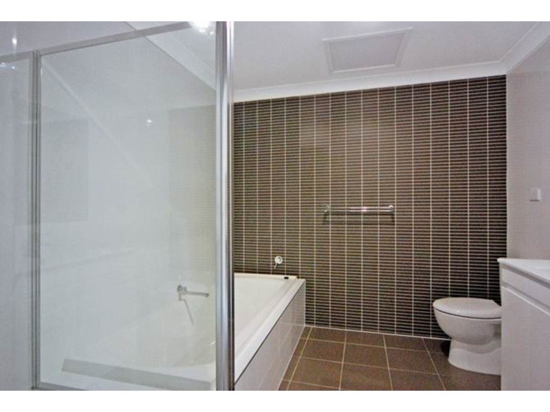 11 Cascade Circuit, Albion Park NSW 2527