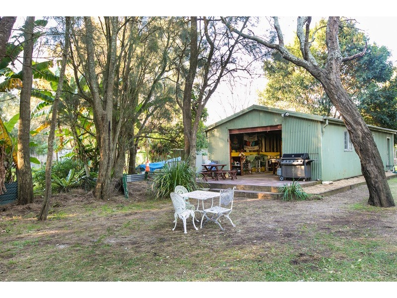 32 Windang  Road, Primbee NSW 2502