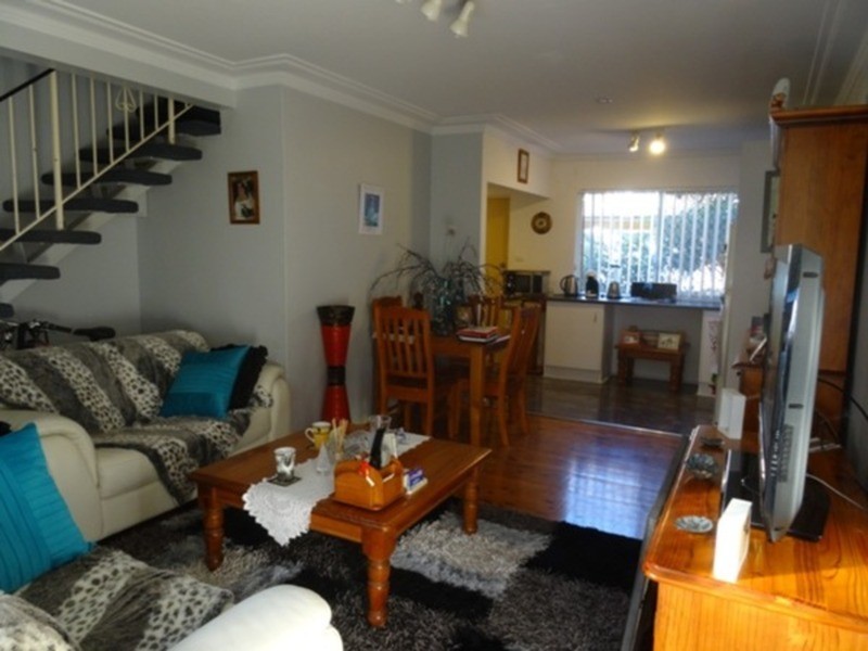 8/7 Underwood  Street, Corrimal NSW 2518