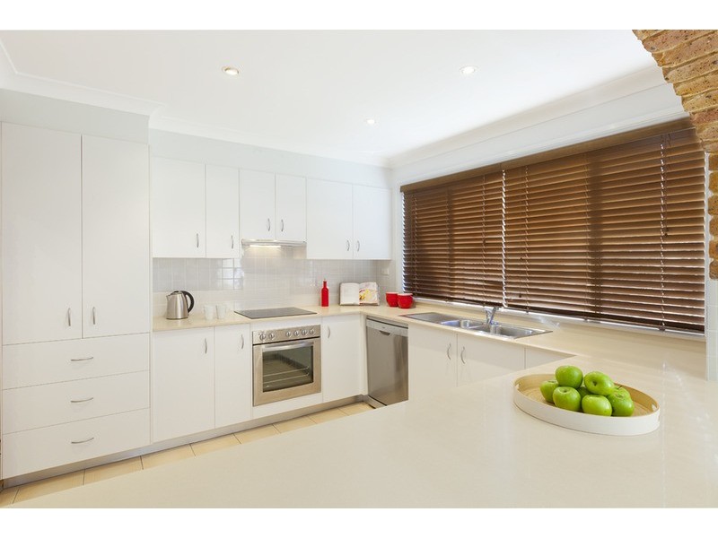 26 Deenyi  Close, Cordeaux Heights NSW 2526