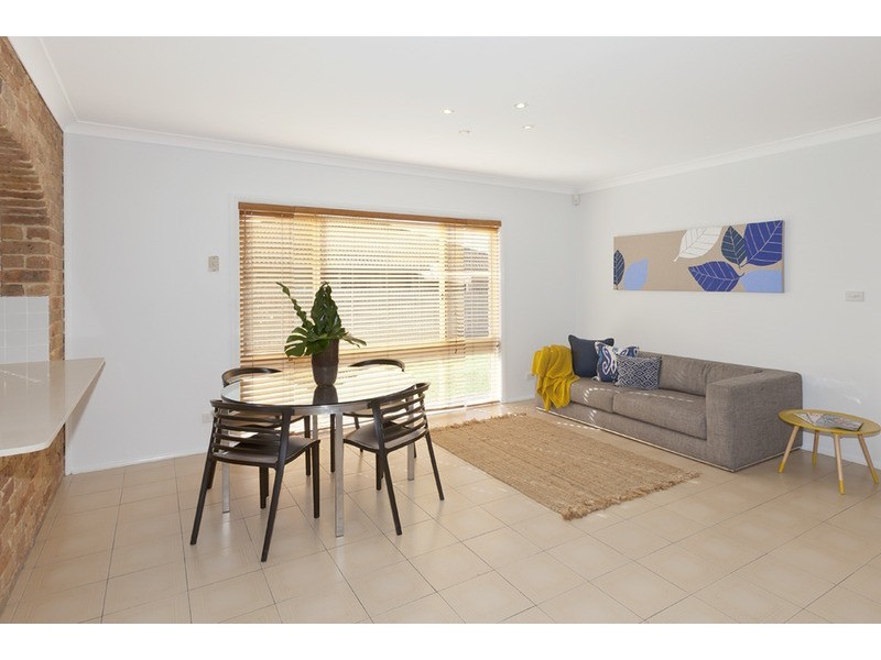 26 Deenyi  Close, Cordeaux Heights NSW 2526