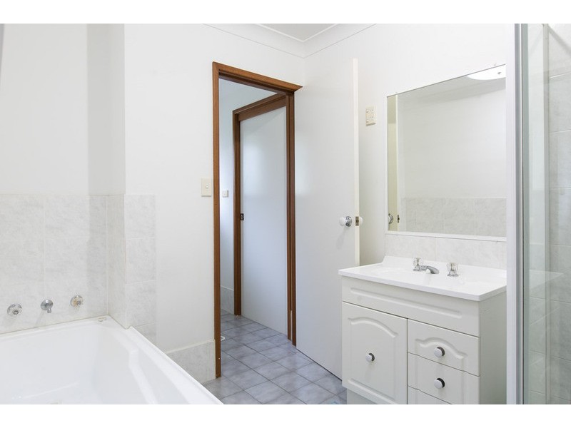 31 Lamerton  Drive, Figtree NSW 2525