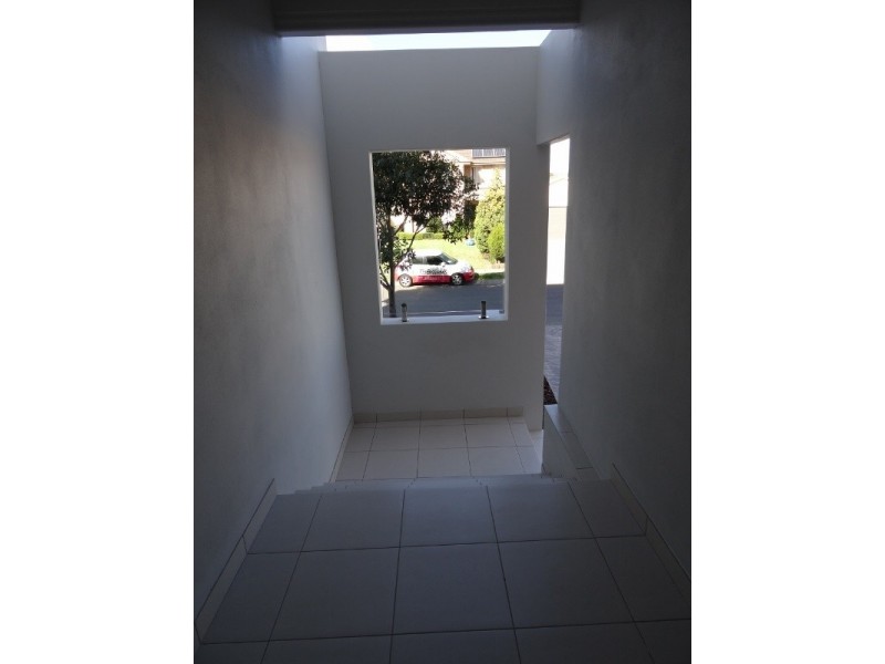 118 Shearwater  Drive, Lake Heights NSW 2502