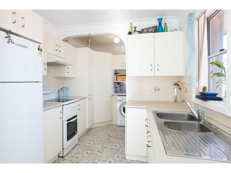 9 Wirri Place, Berkeley NSW 2506