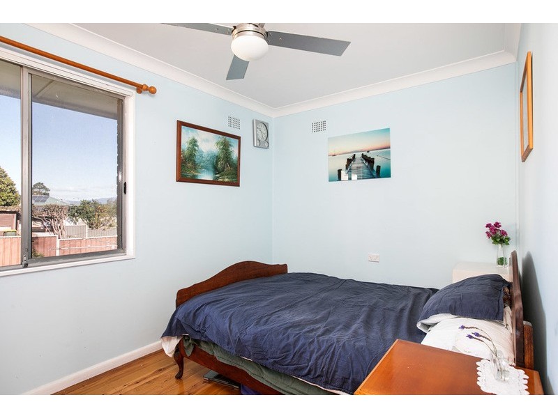 9 Wirri Place, Berkeley NSW 2506