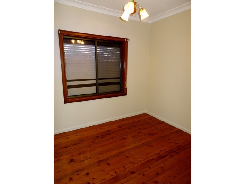 19 James Road, Corrimal NSW 2518