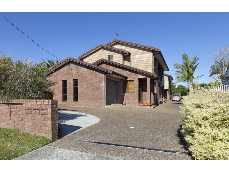 2/85 Addison  Avenue, Lake Illawarra NSW 2528