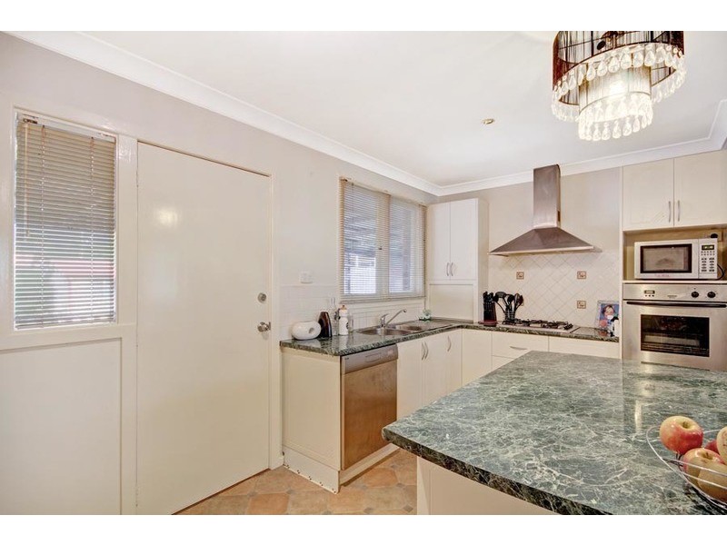 24 Buckland Street, Fernhill NSW 2519