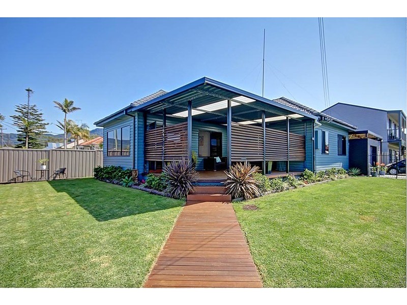 50 Lake Parade, East Corrimal NSW 2518