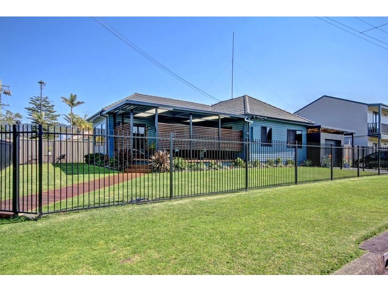 50 Lake Parade, East Corrimal NSW 2518