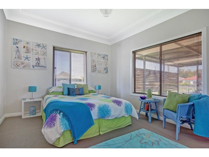 50 Lake Parade, East Corrimal NSW 2518