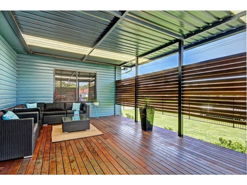 50 Lake Parade, East Corrimal NSW 2518