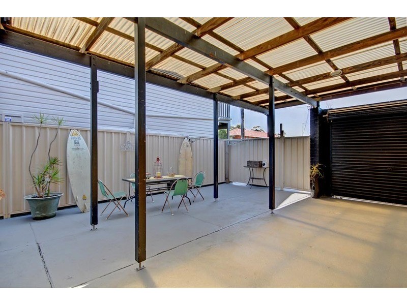 50 Lake Parade, East Corrimal NSW 2518