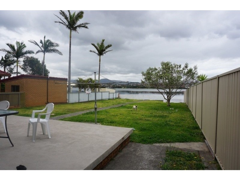 40 Lakeview Parade, Primbee NSW 2502