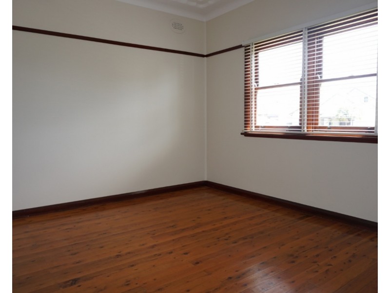 31 Norman Street, Fairy Meadow NSW 2519