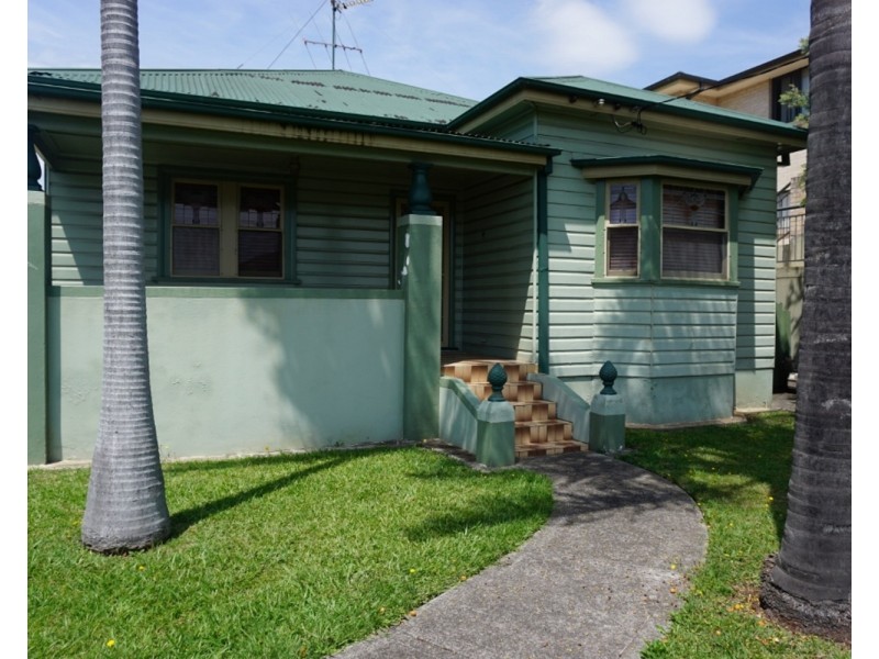 33 Norman Street, Fairy Meadow NSW 2519