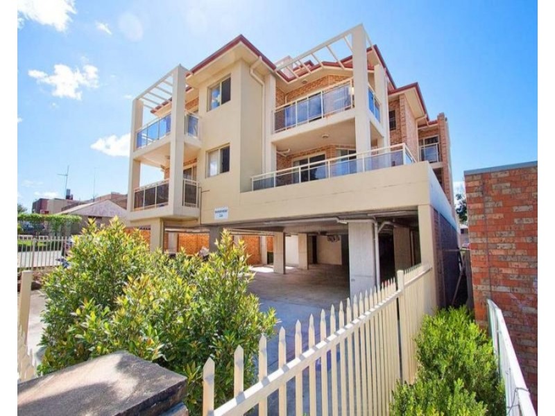 2/267 Princes Highway, Corrimal NSW 2518
