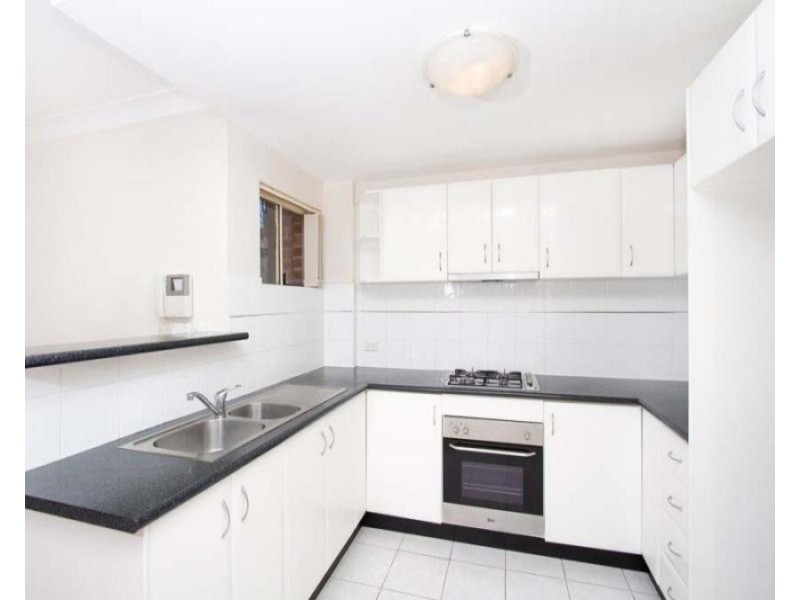 2/267 Princes Highway, Corrimal NSW 2518