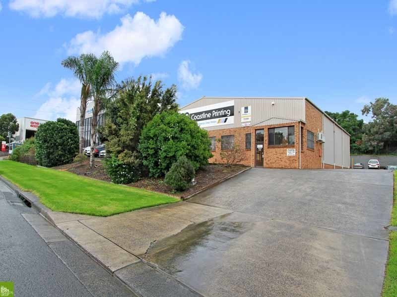 6 Lady Penrhyn Drive, Unanderra NSW 2526