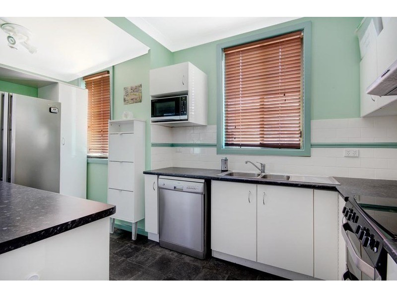 26 Eager Street, Corrimal NSW 2518