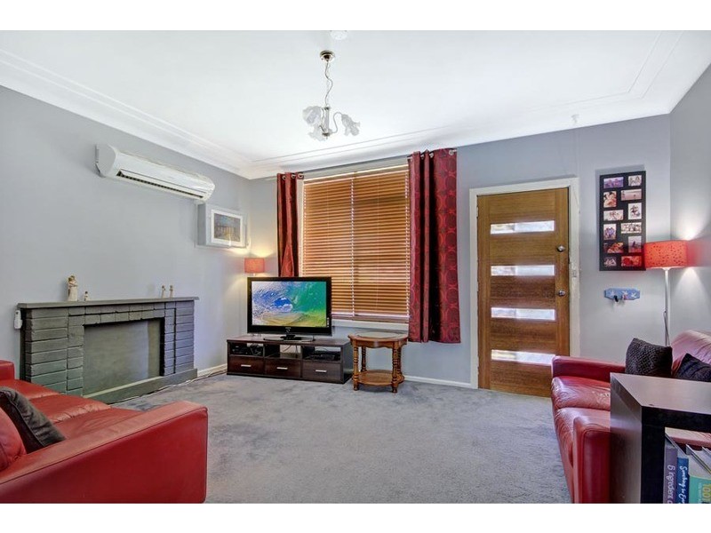 26 Eager Street, Corrimal NSW 2518