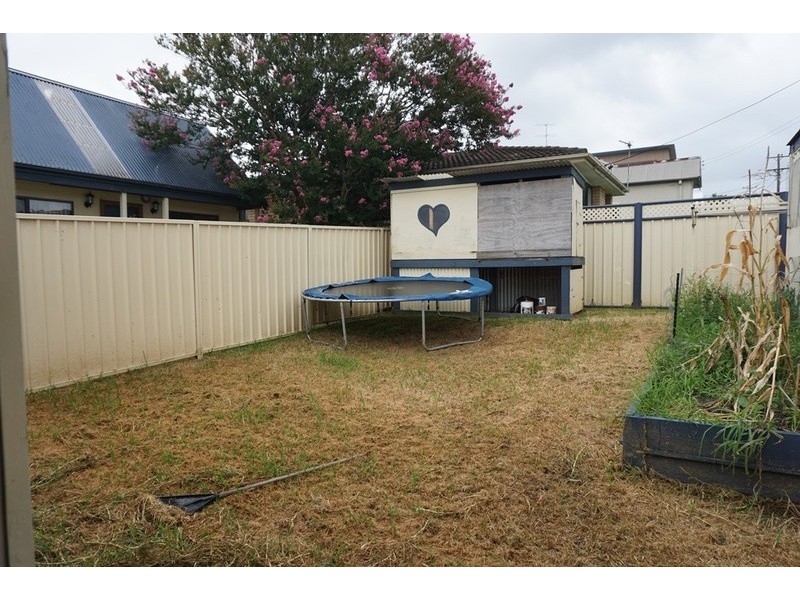 2 Rose Street, Woonona NSW 2517