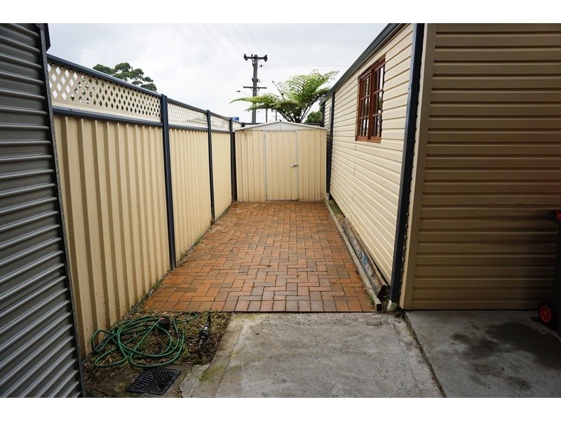 2 Rose Street, Woonona NSW 2517