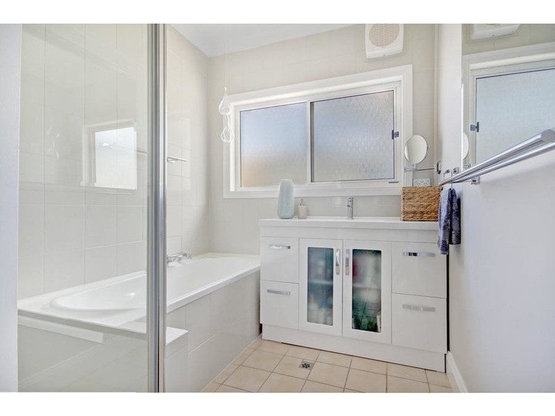 14 Mawarra Avenue, Dapto NSW 2530