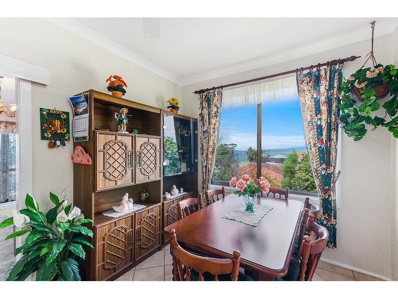 64 Ranchby Avenue, Lake Heights NSW 2502