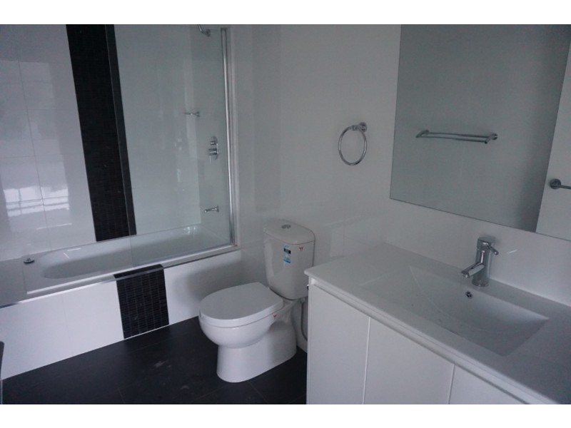 2/154 Shearwater Drive, Lake Heights NSW 2502
