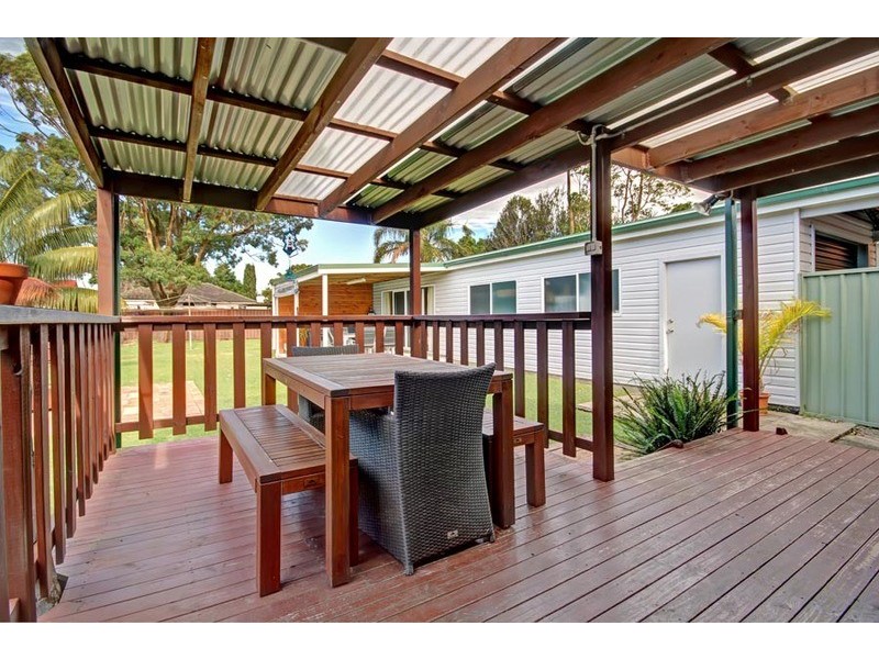 39 Dorrigo Avenue, Woonona NSW 2517