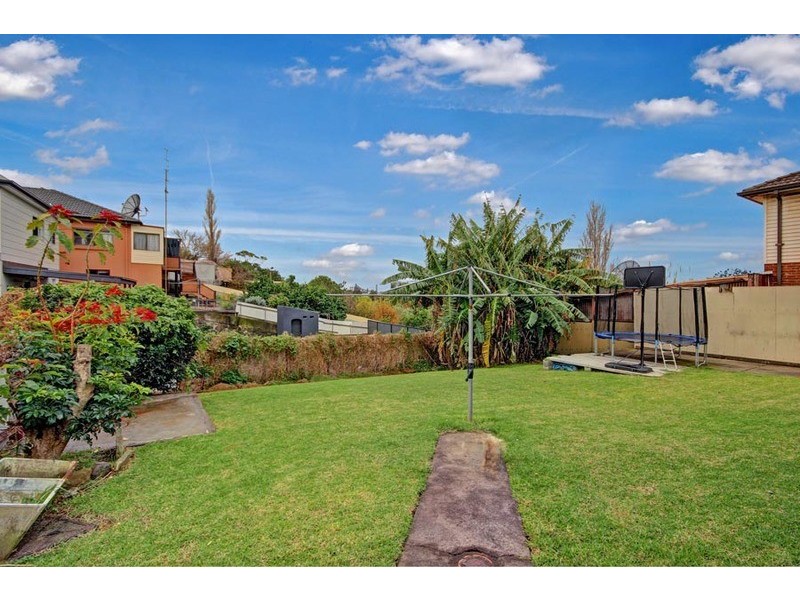 21 Malcolm Avenue, Cringila NSW 2502