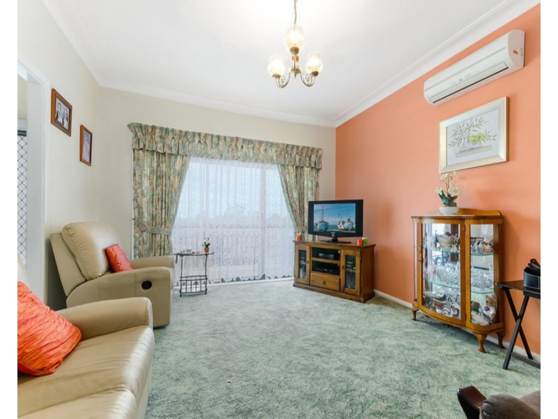 64  Ranchby Avenue, Lake Heights NSW 2502