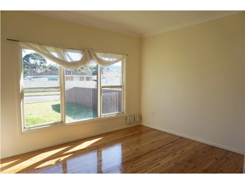 27 Kapooka Avenue, Dapto NSW 2530