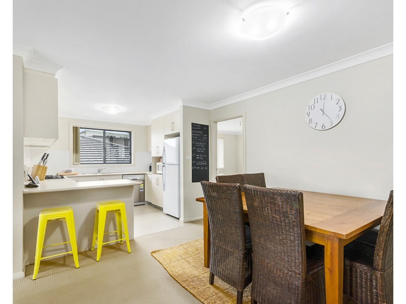 9/121 Daintree Drive, Albion Park NSW 2527