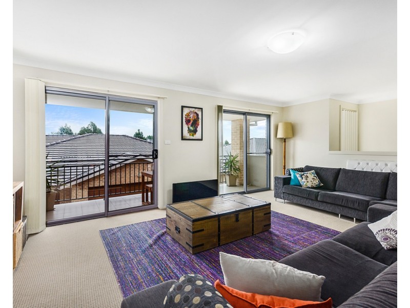 9/121 Daintree Drive, Albion Park NSW 2527