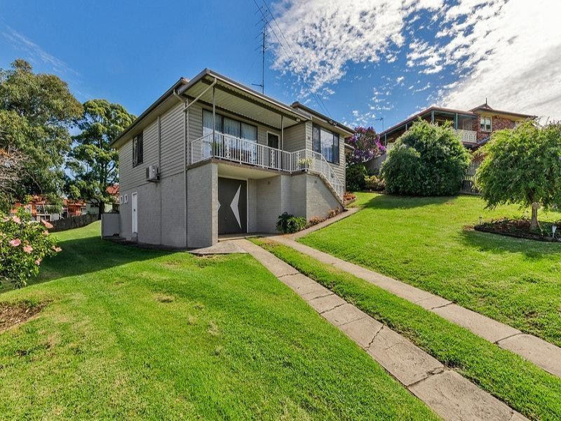 64a Ranchby Avenue, Lake Heights NSW 2502