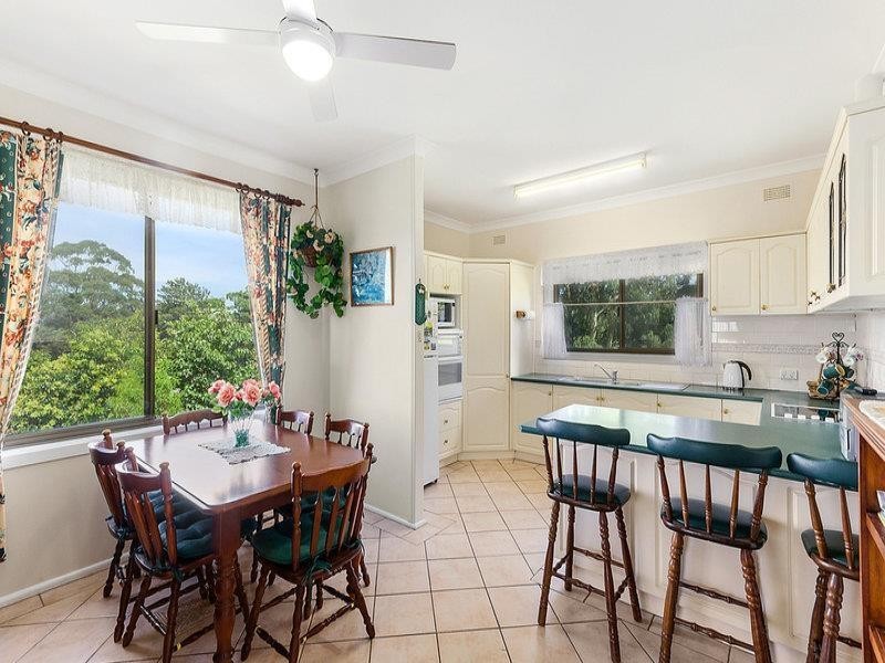 64a Ranchby Avenue, Lake Heights NSW 2502