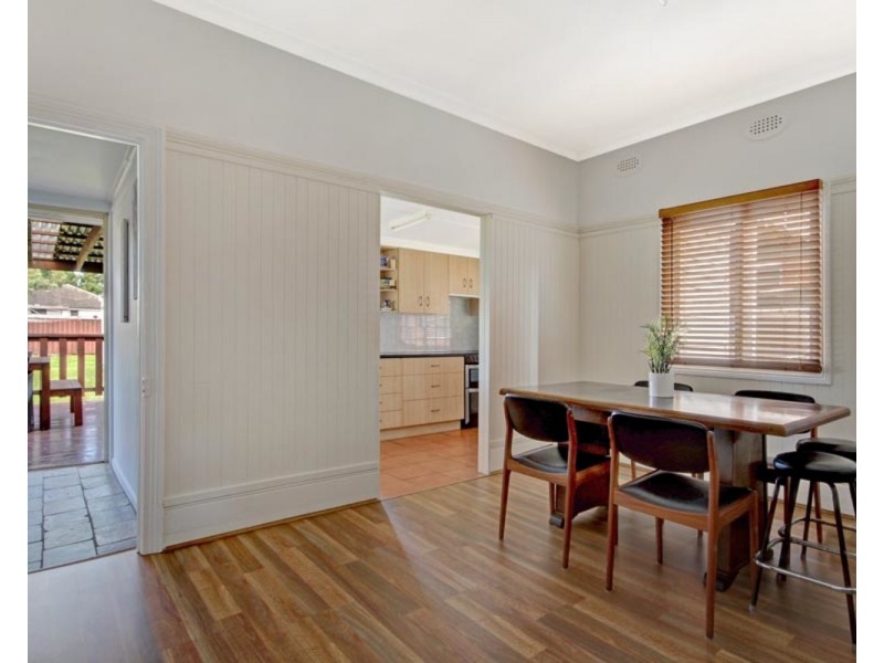 39 Dorrigo Avenue, Woonona NSW 2517