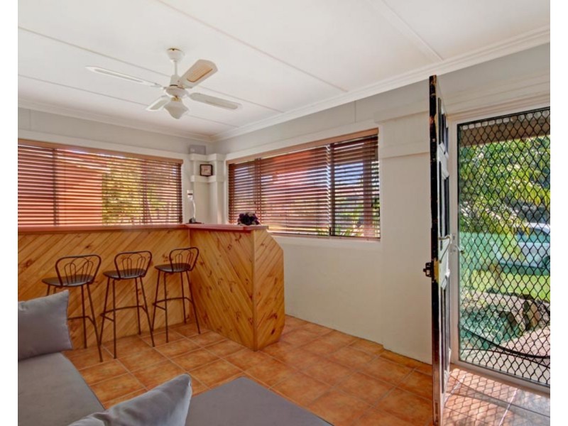 39 Dorrigo Avenue, Woonona NSW 2517