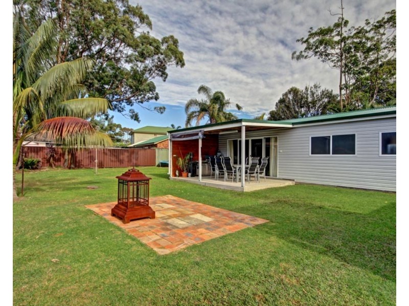 39 Dorrigo Avenue, Woonona NSW 2517