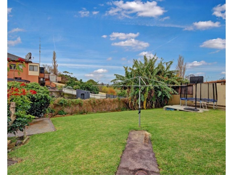 21 Malcolm Avenue, Cringila NSW 2502