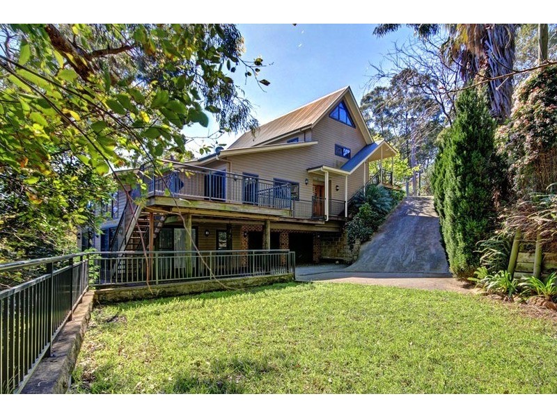 26 Camden Grove, Figtree NSW 2525